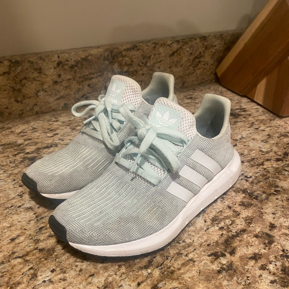 Adidas swift run size 7